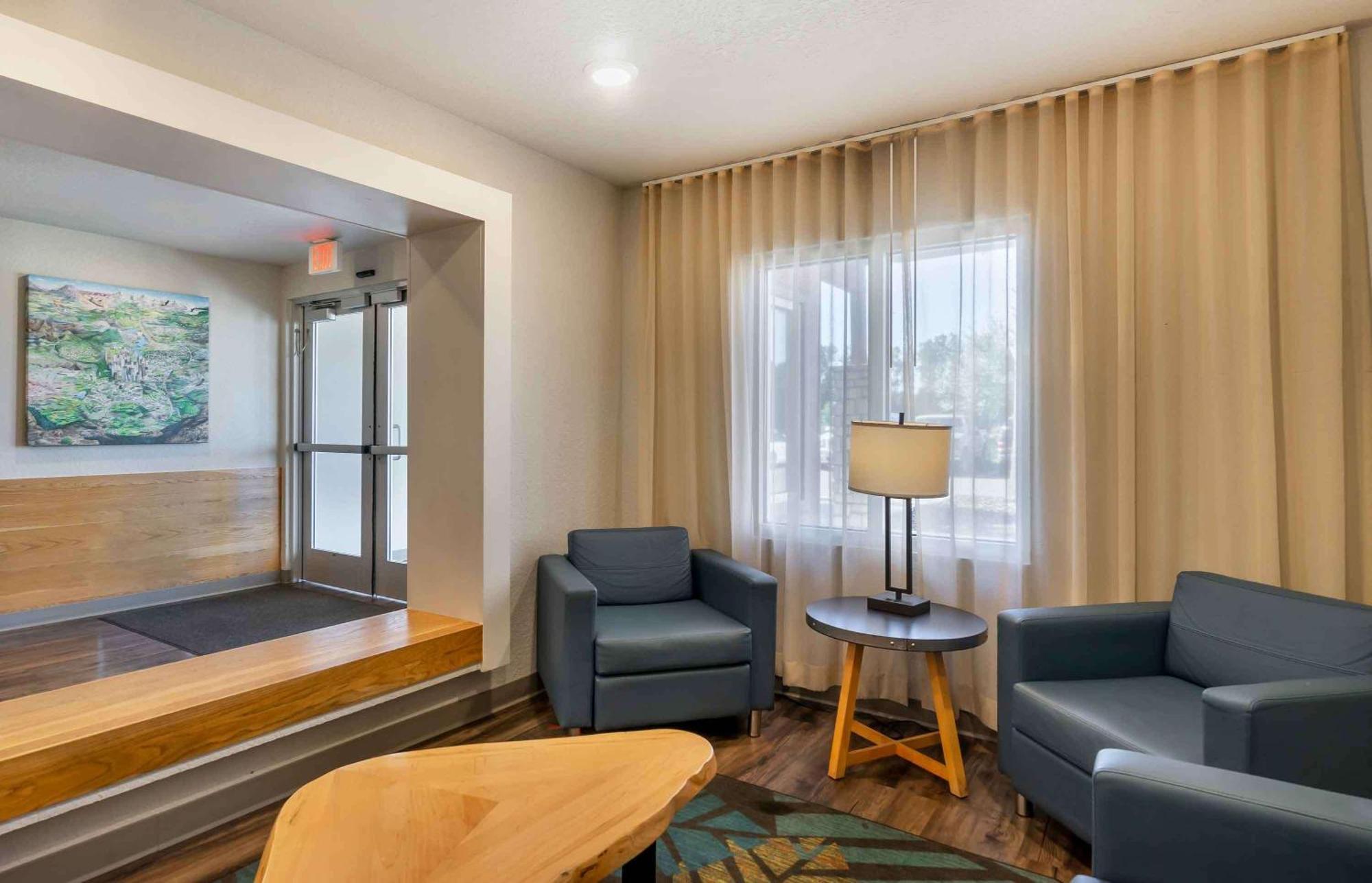 Extended Stay America Select Suites - Tampa - Brandon - East Heartland Exterior foto