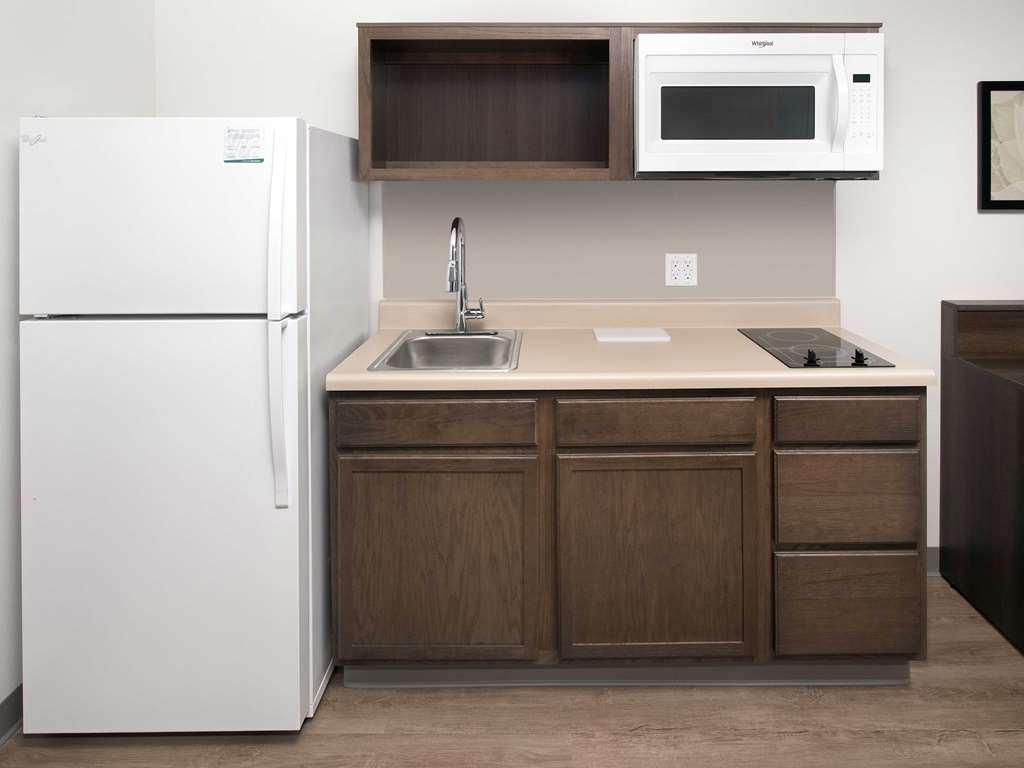 Extended Stay America Select Suites - Tampa - Brandon - East Heartland Zimmer foto